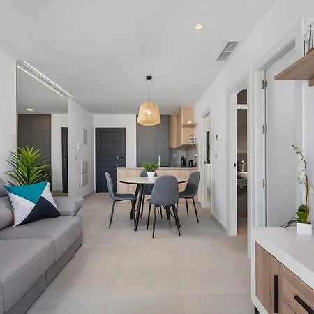 Benimar Apartamento *