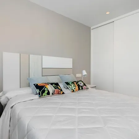 Benimar Apartamento *